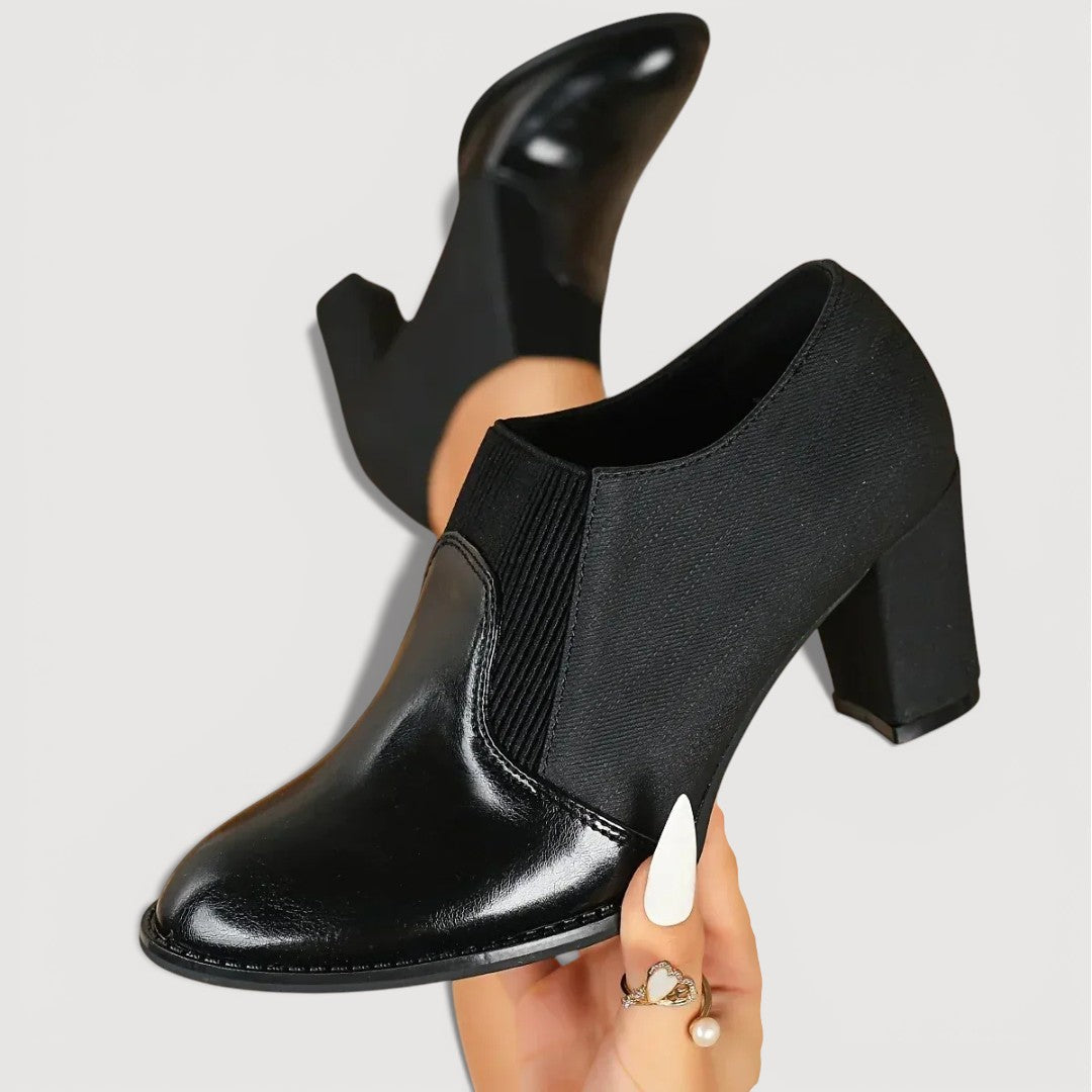 Black / 8