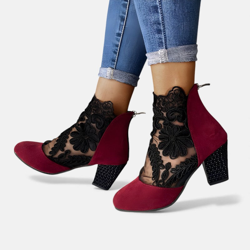 Red / 10