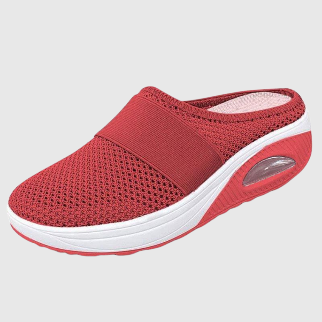 Red / 11